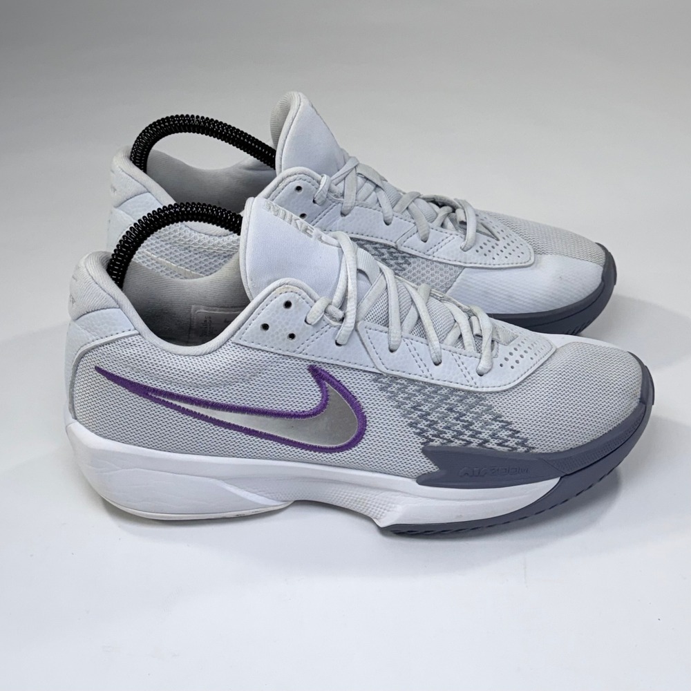 Nike Air Zoom GT Cut Academy Basketball Shoes Womens 8.5 Grey Barely Grape Court